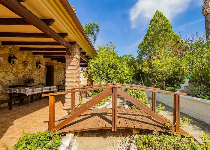 Paraiso Malvinas Villa *